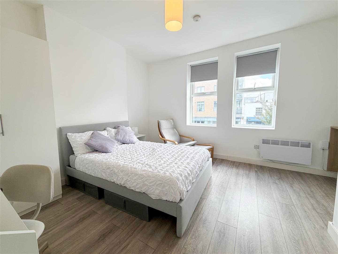 1 bed property in 42 St. Mary's Road, London